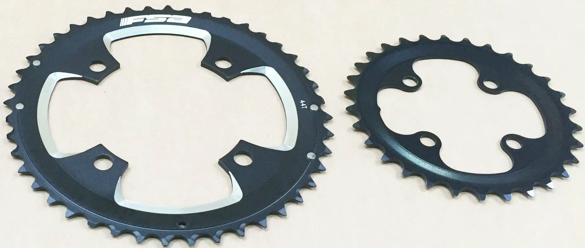 FSA 104mm ø 44 Zähne WB324 Für Brose E-Bikes Mit 2 Kettenblätter Incl. 30er Kettenblatt 1 FSA 104mm ø 44 Zähne WB324 Für Brose E-Bikes Mit 2 Kettenblätter Incl. 30er Kettenblatt